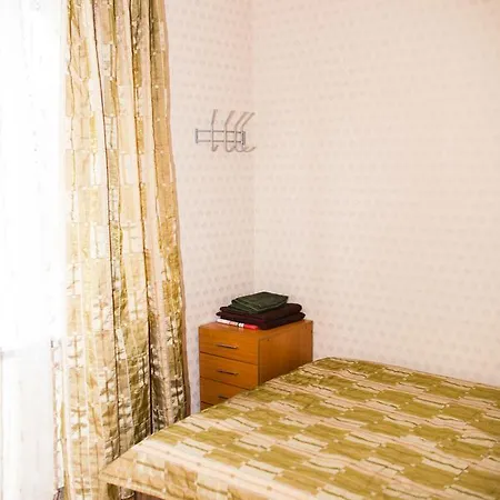 Family Hostel *